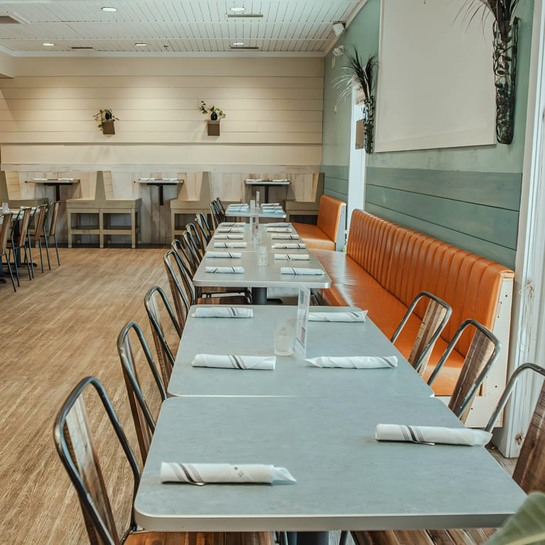 Waterfront Dining With Coastal Charm